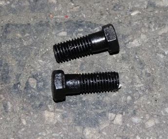 БОЛТ М10х28 ПОЛУОСИ УАЗ  350007