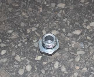 ПРОБКА СЛИВНАЯ ПОДДОНА М18х1,5х12 296494-П8