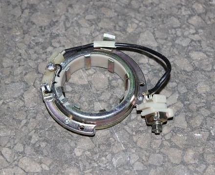 ПЛАСТИНА ТРАМБЛЕРА  УАЗ (б/контак)