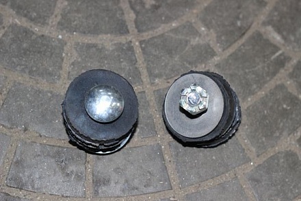 ПОДУШКА ПОД КУЗОВ Патриот, Хантер нижняя 3162-5001028-8