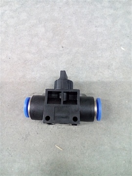 Фитинг с краном Ф-10-10 мм АТ10785