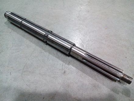 Вал промежуточный Т-25  25.37.301-10 (480мм)