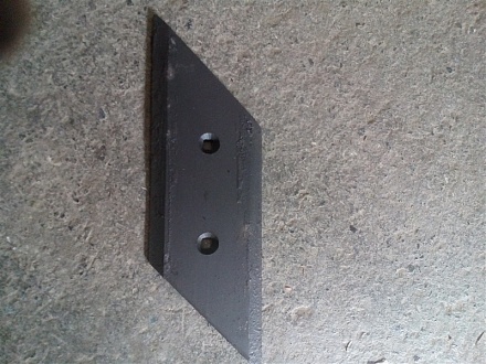 Нож левый к плугу серии ПСКу