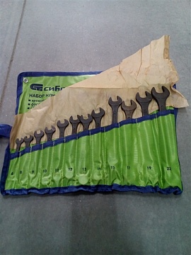 Набор ключей комбинированных (12 шт.) (6-22мм) в сумке (15477)