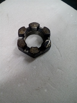 ГАЙКА М36*3 ПАЛЬЦА РУЛЕВОГО (К-700)