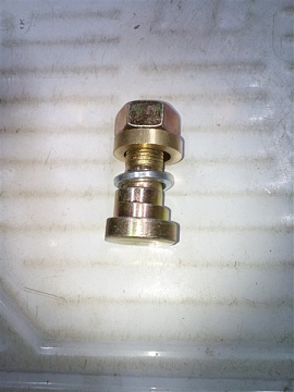 Болт эксцентрика ГАЗ-3307,09, ПАЗ (Красная Этна), 4301-3501068