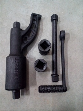 Гайковерт ручной 32х33 удлин. (Автомагнат)