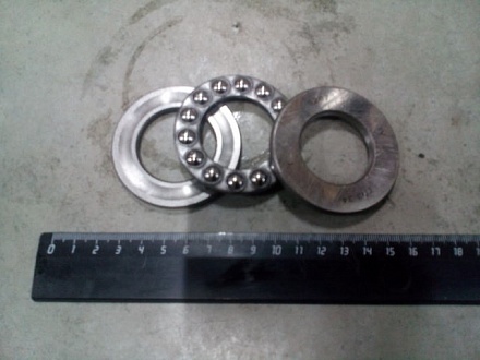 Подшипник 8207