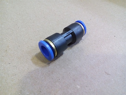 Фитинг прямой пластик. puc, ф=10мм "МАЯКАВТО" м03110 см. СП