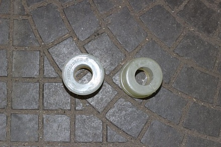 ВТУЛКА РЕССОРЫ УАЗ полиуретан 469-2902028