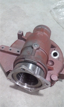 Корпус редуктора п.в.м. прав. в сборе с гильзой 52-2308110-А2 (аналог)