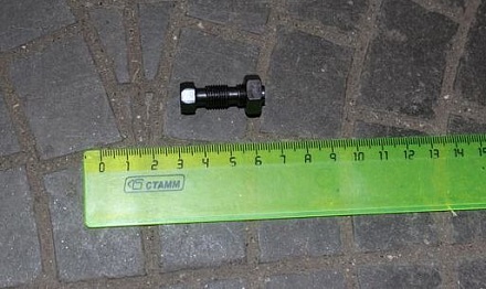 БОЛТ РЕГУЛИР. КЛАПАНОВ 66-1007075-02