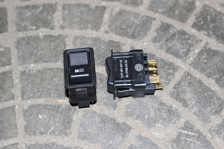 ПЕРЕКЛЮЧАТЕЛЬ ОТОПИТЕЛЯ Хантер (клавиша) 82.3709-0 31512-3709125