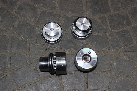 ШКВОРЕНЬ УАЗ В СБОРЕ на подшипниках 452-2304019