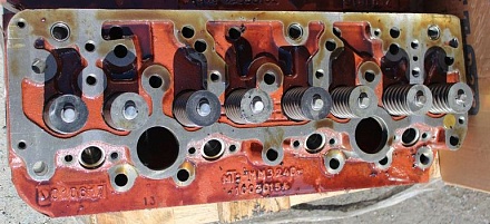 Головка блока цилиндров Д-240 в сб  240-1003012 (ММЗ)