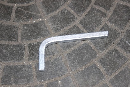 КЛЮЧ ЧЕТЫРЕХГРАННИК 469-3901232