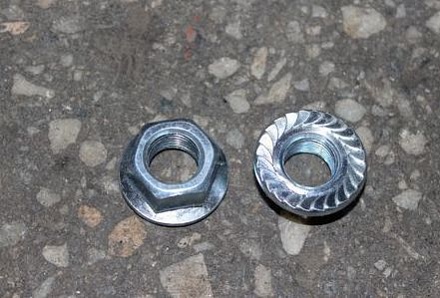 ГАЙКА ШКВОРНЯ 3160 3160-2304103