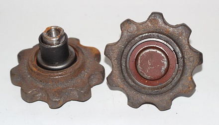 Звездочка КНТ 37.020 с кор. валом в сборе Z=9