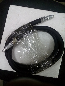 ШЛАНГ ДВУХШТУЦЕР. 1м20см (от правого бака к кранику) 31512-1104029-20