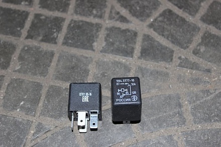 РЕЛЕ 12В (4- конт.) 30А 984.3777-10 (904.3747-10)