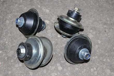 ПОДУШКА ПОД ДВИГАТЕЛЬ/КПП УАЗ (4 шт) 3151-1001100