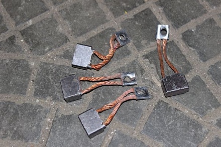 ЩЕТКА СТАРТЕРА бол. ФЭ-3599-164-02