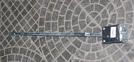 ЗАМОК ДВЕРИ С ДЛ. ТЯГ. 452 н/о лев. 3741-6105013