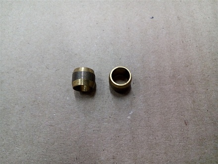 Муфта латунная на трубку Д-8