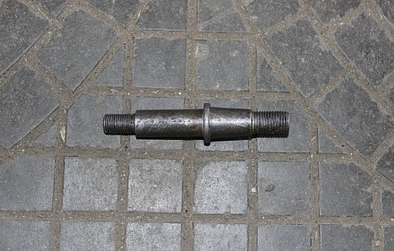 ПАЛЕЦ АМОРТИЗАТОРА 451-2915418-10